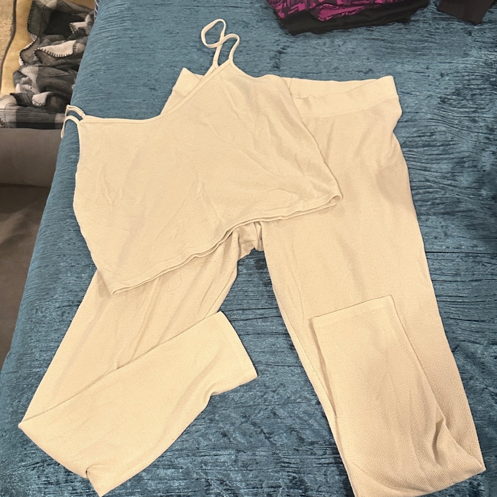 Victoria’s Secret Cream Lounge Set crop top